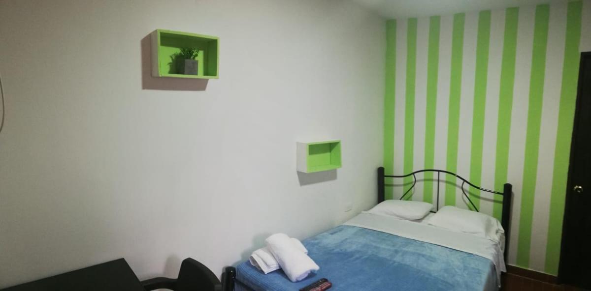 Hostel El Jardin 포펜 외부 사진
